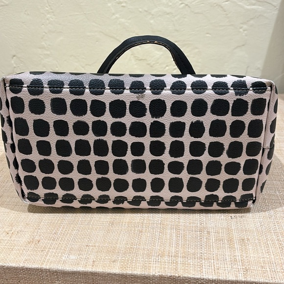 Kate Spade Black and White Hawthorne Tote - Picture 8 of 8